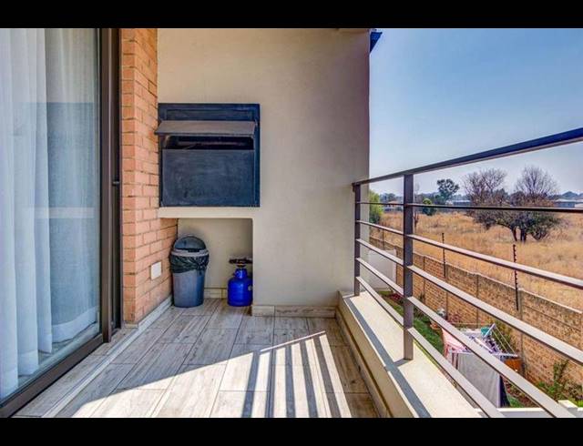 2 BEDROOM APARTMENT FOR SALE IN POMONA AH